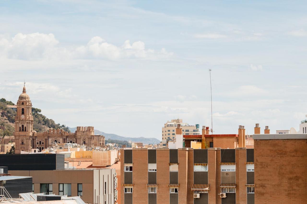 In The Historic Center Of Malaga, Very Close To The Beach And The Ave Train Station, With Private Parking Esterno foto