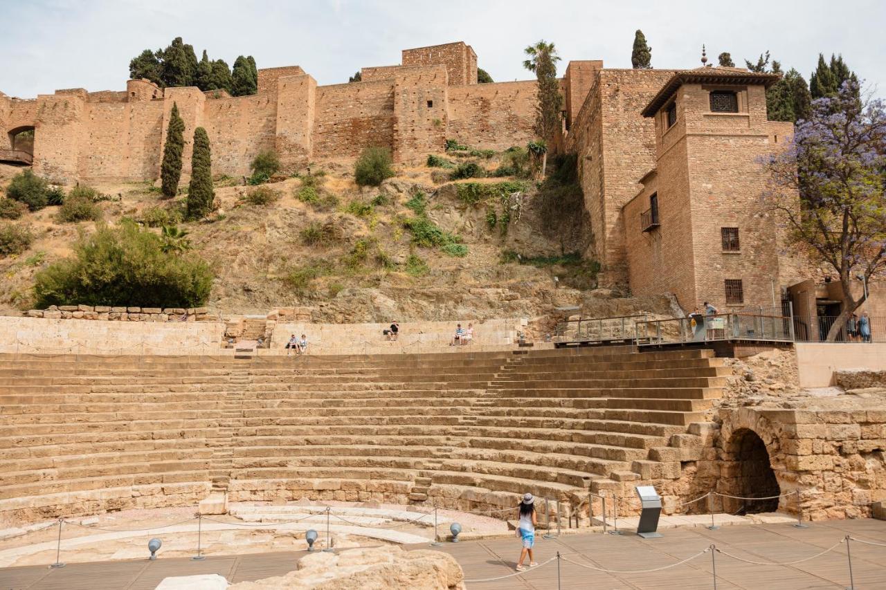 In The Historic Center Of Malaga, Very Close To The Beach And The Ave Train Station, With Private Parking Esterno foto