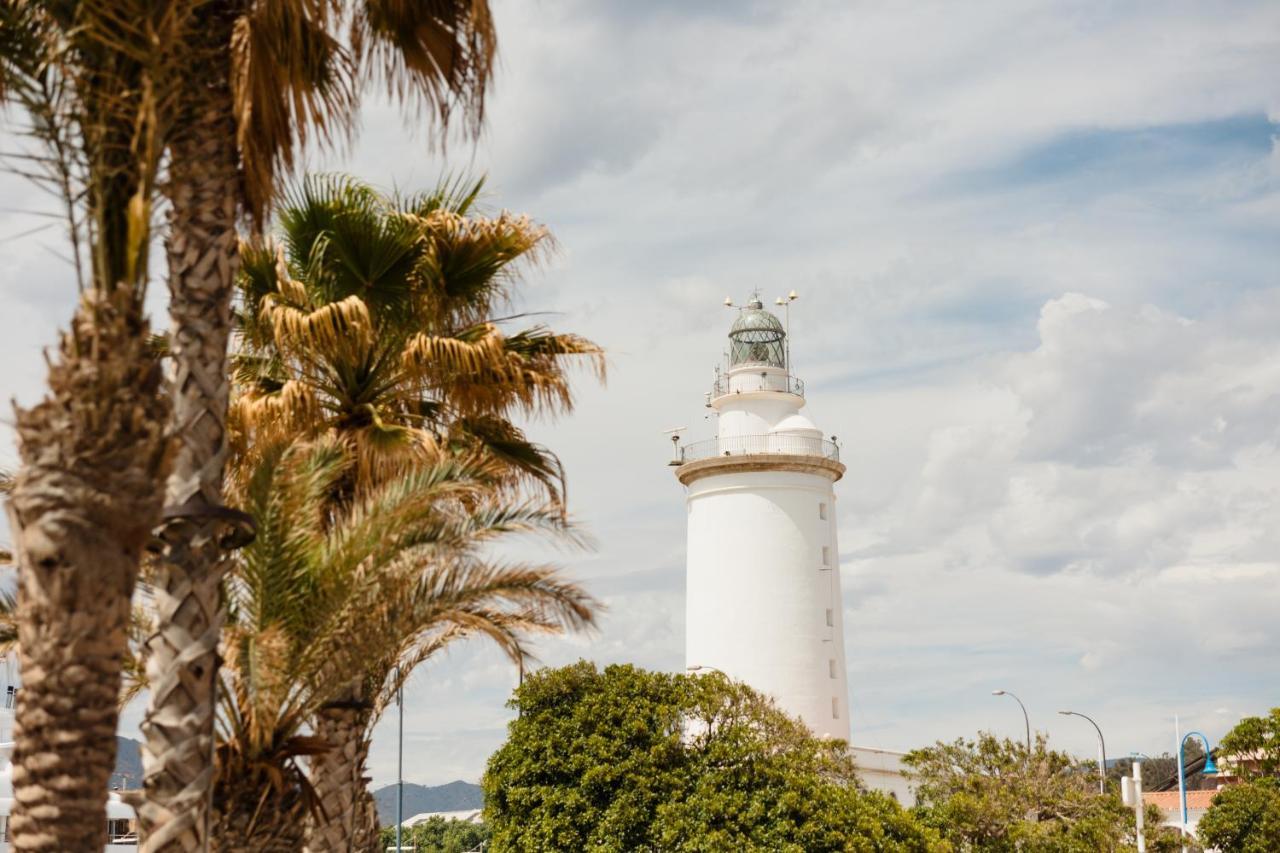 In The Historic Center Of Malaga, Very Close To The Beach And The Ave Train Station, With Private Parking Esterno foto