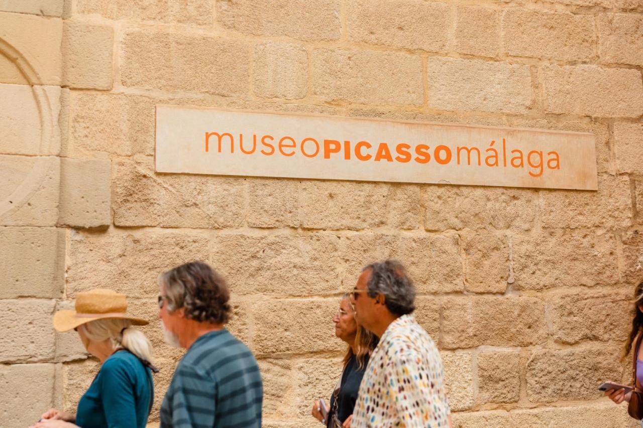 In The Historic Center Of Malaga, Very Close To The Beach And The Ave Train Station, With Private Parking Esterno foto